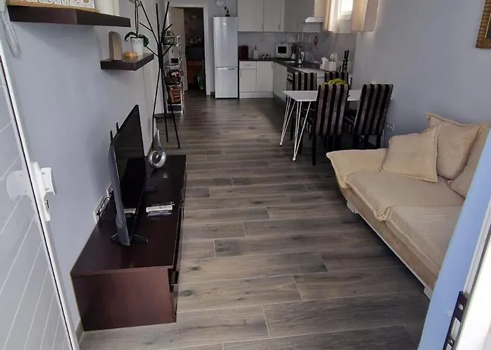 Yurena's Corner דירה